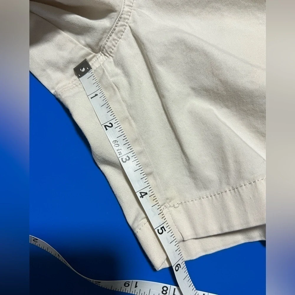 J. Crew Men’s Khaki Draw String Short. Excellent Condition. Size SM